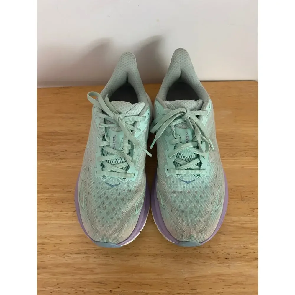 Hoka One One hoka one